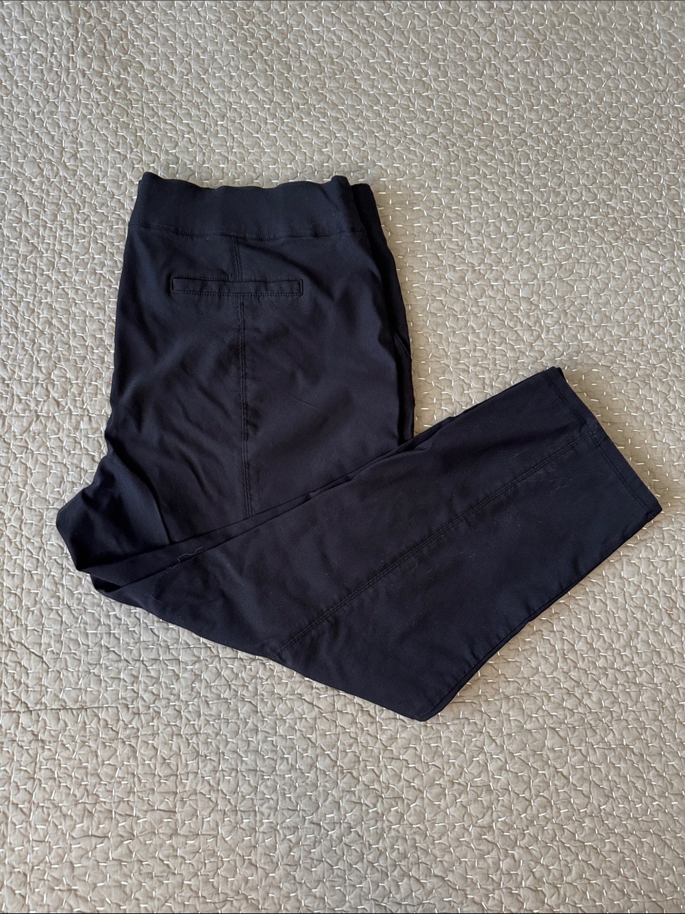 Simply Vera Vera Wang Black Capri Pants with Slim Fit (10)